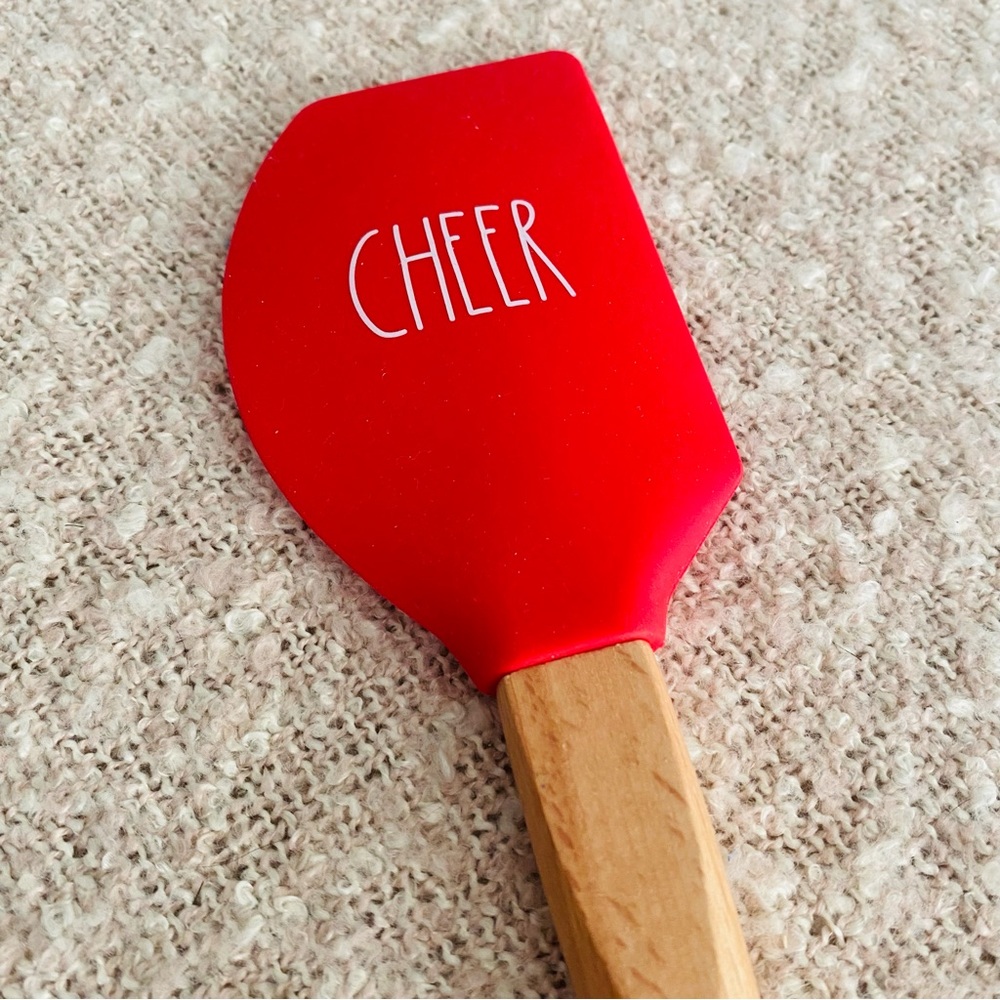 Rae Dunn holiday “CHEER” spatula - Picture 2 of 5